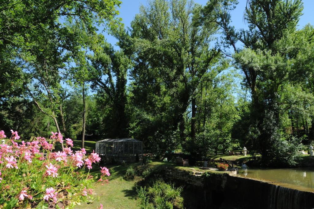 Hostellerie Restaurant Les Gorges De L'Aveyron Bruniquel Exterior foto